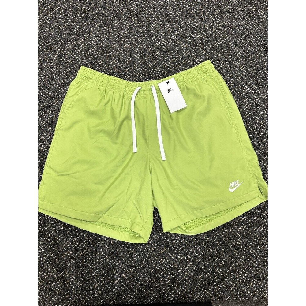 NEW Nike Sportswear Woven Flow Shorts Vivid Green/White AR2382-332 Men’s Size L